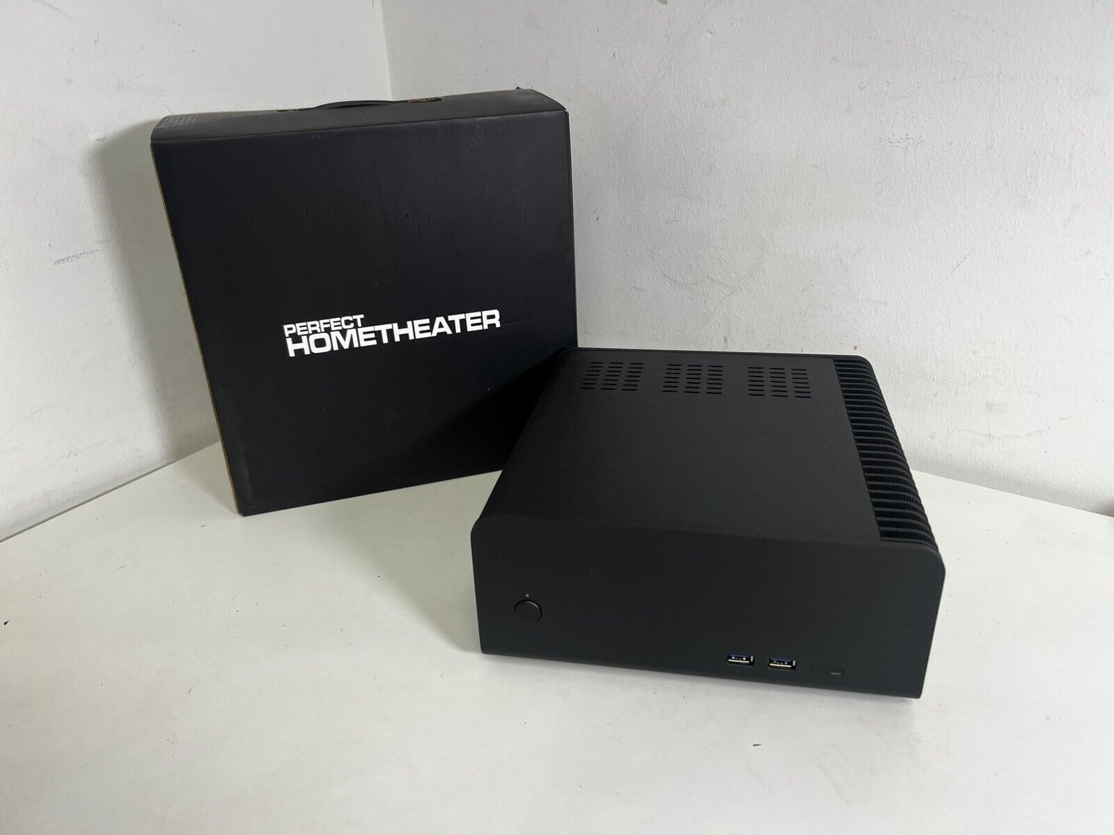 PHT-FLM-7-Black. Mini PC/HTPC alu chassis. Simillar to Streacom FC8WS v1. New!. Available Now for $50.00